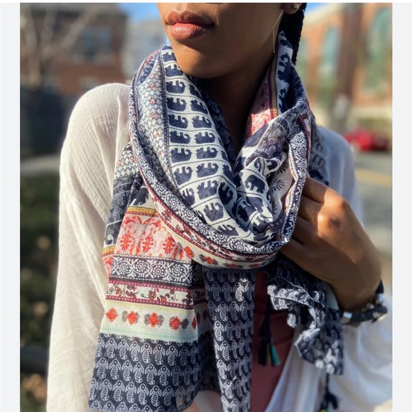 Altar'd State Accessories - Altar’d state scarf NWT